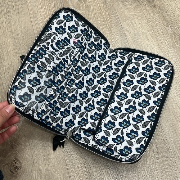 NWOT Vera Bradley | RFID on The Go Wristlet Wallet Bedford  Plaid - Picture 4 of 5